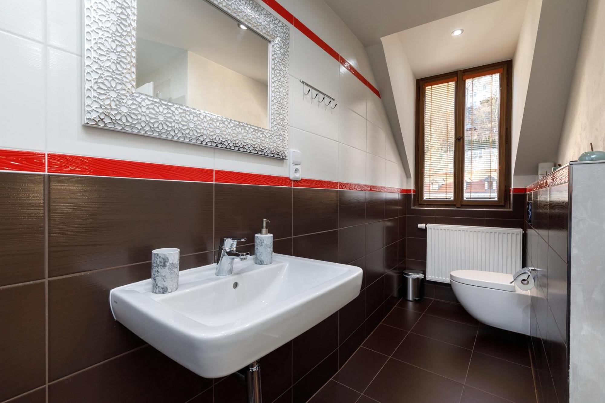 קרלובי וארי Apartments Menuet חדר תמונה